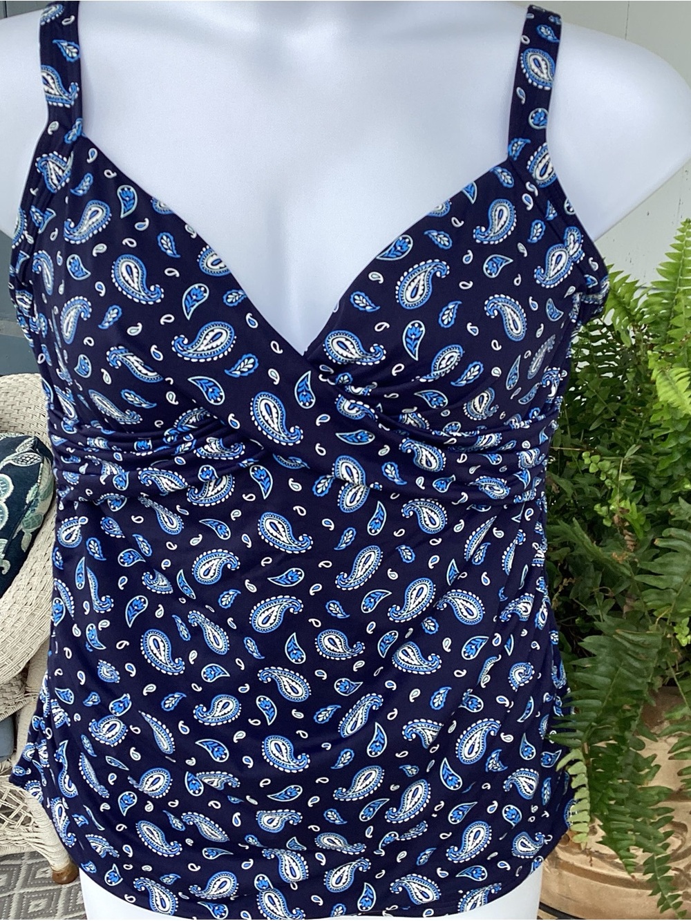 Lands' End Navy & Bright Blue PaisleyTummy Control Swim Tankini Top NWOT Size 14 - Picture 3 of 11